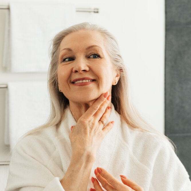 FEATURES OF A NECK LIFT WITH THREADS